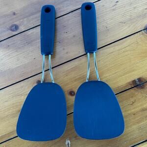 Set of 2 Preowned OXO Good Grips Flexible Nylon Turner Flipper Spatula Black 11"